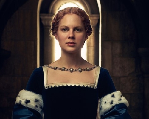 Lily Cole as Queen Elizabeth I