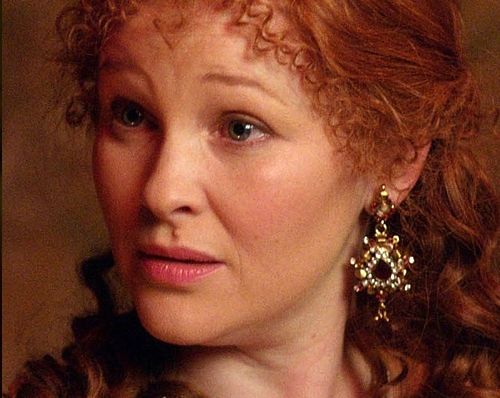 Joanna Page as Queen Elizabeth I